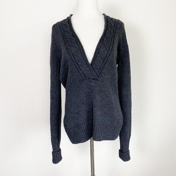 Eddie Bauer Womens Medium Gray 100% Merino Wool V- - Picture 1 of 7